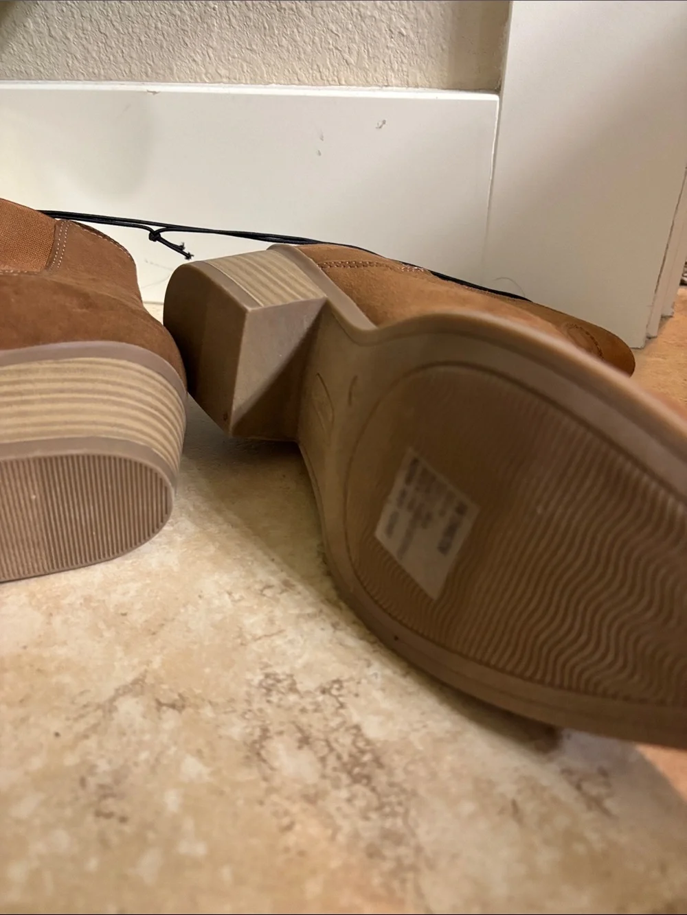 Arizona Jean Company Men's Suede Chukka Boots in Tan Brown